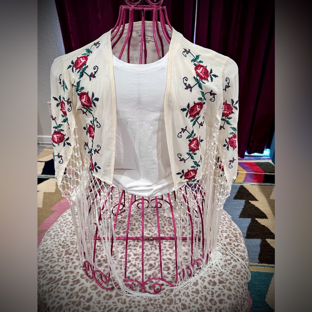 Urban Outfitters Floral Embroidered Fringe Shrug - Cream and Red